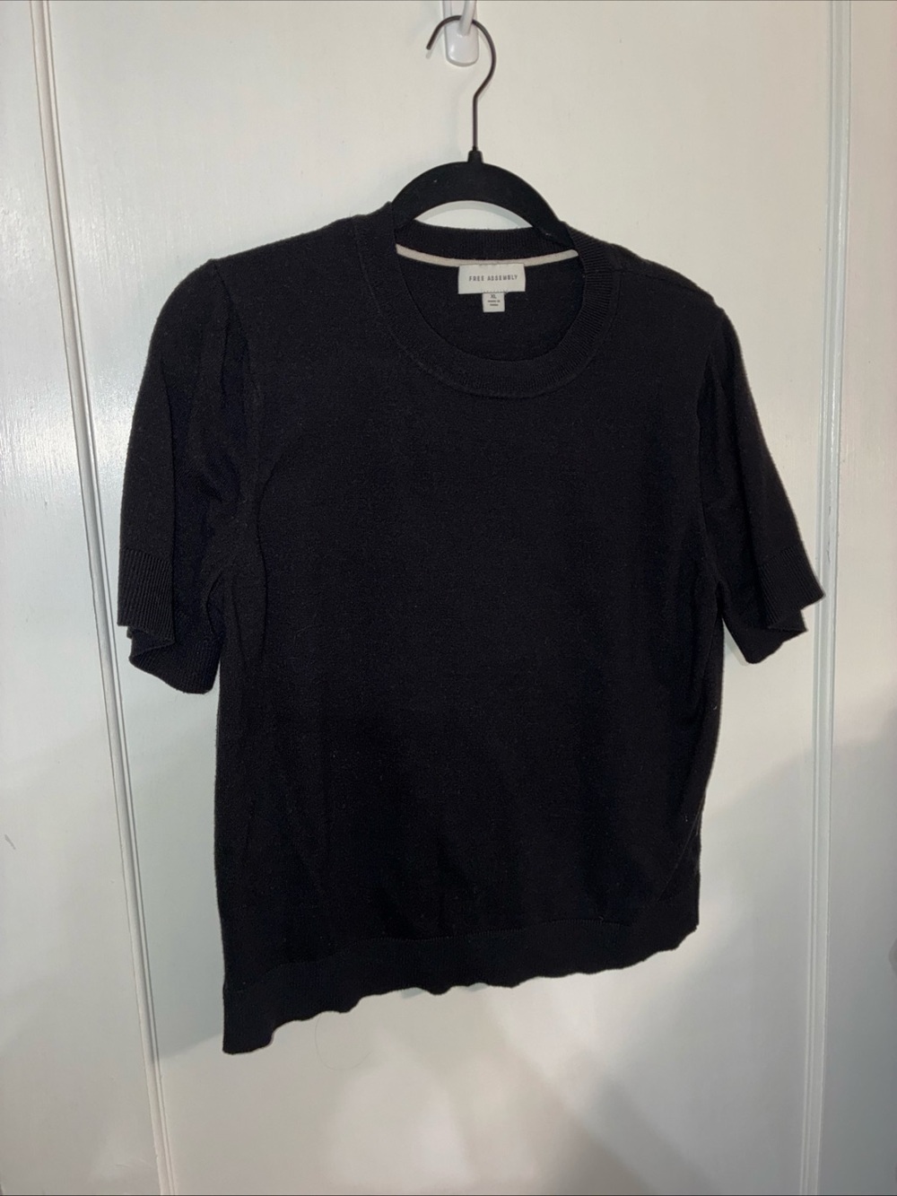 Free Assembly Black Short Sleeve Crewneck Knit Top